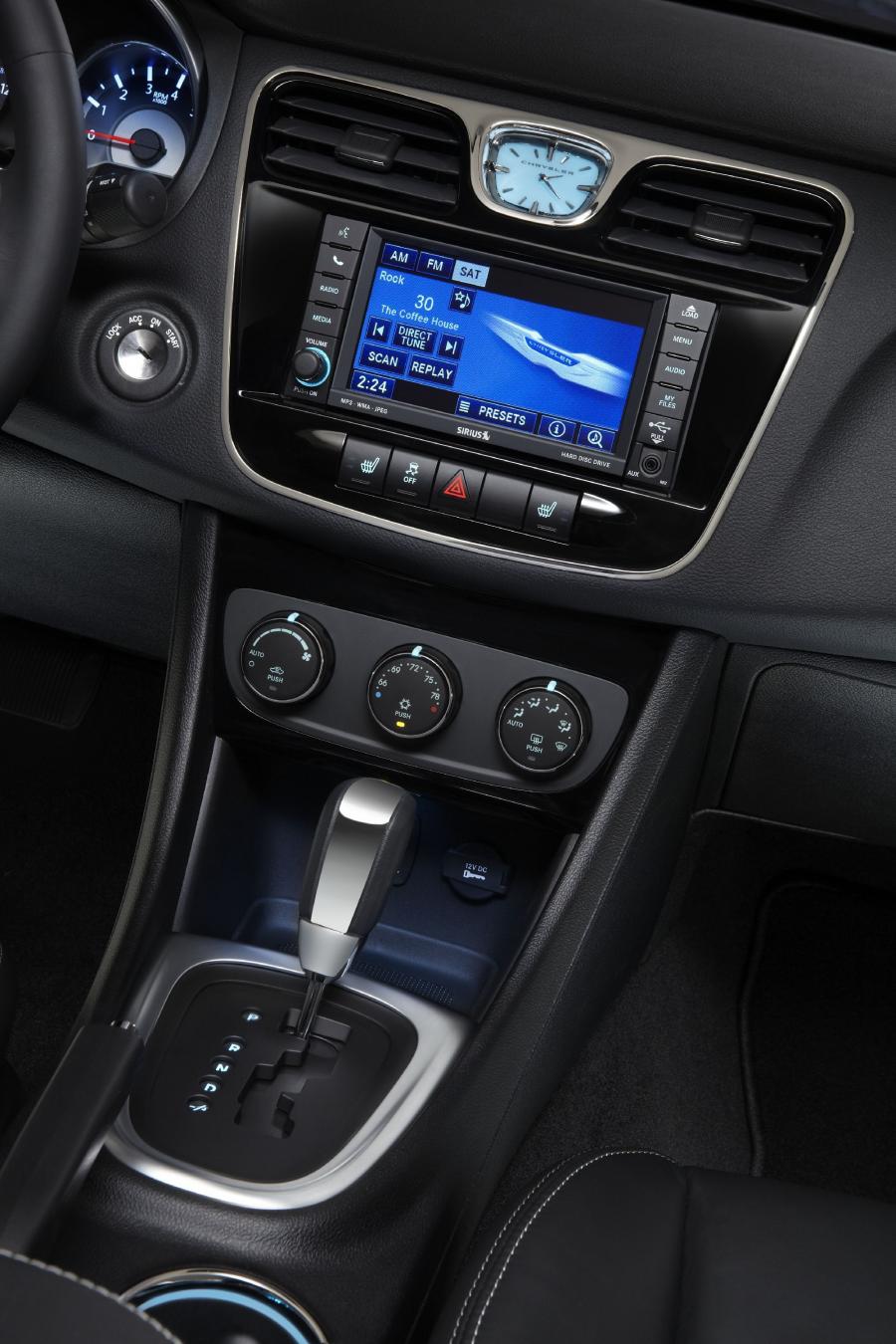  Chrysler 200 Convertible 2011 года  (фото 49 из 73)